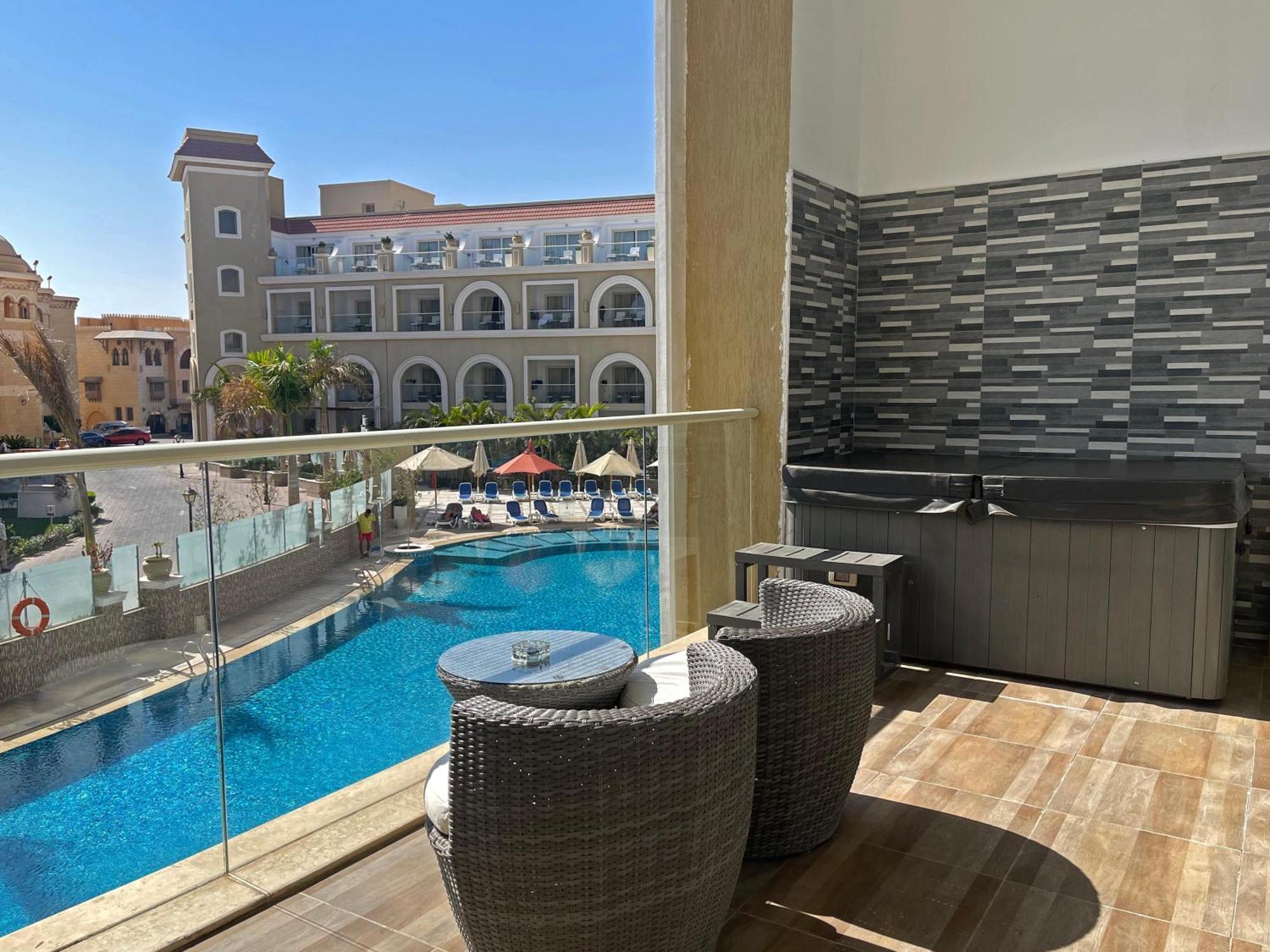 Kaisol Romance Resort Sahl Hasheesh - Adults Only ฮูร์กาดา ภายนอก รูปภาพ The swimming pool at the hotel