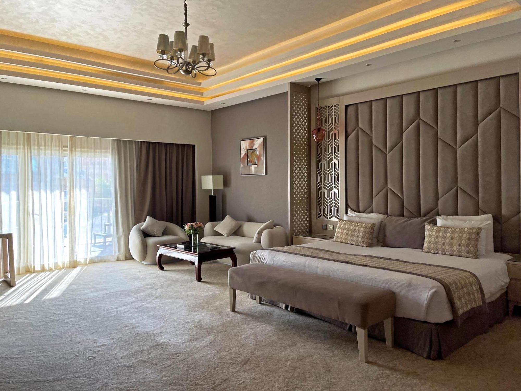 Kaisol Romance Resort Sahl Hasheesh - Adults Only ฮูร์กาดา ภายนอก รูปภาพ A bedroom at the hotel