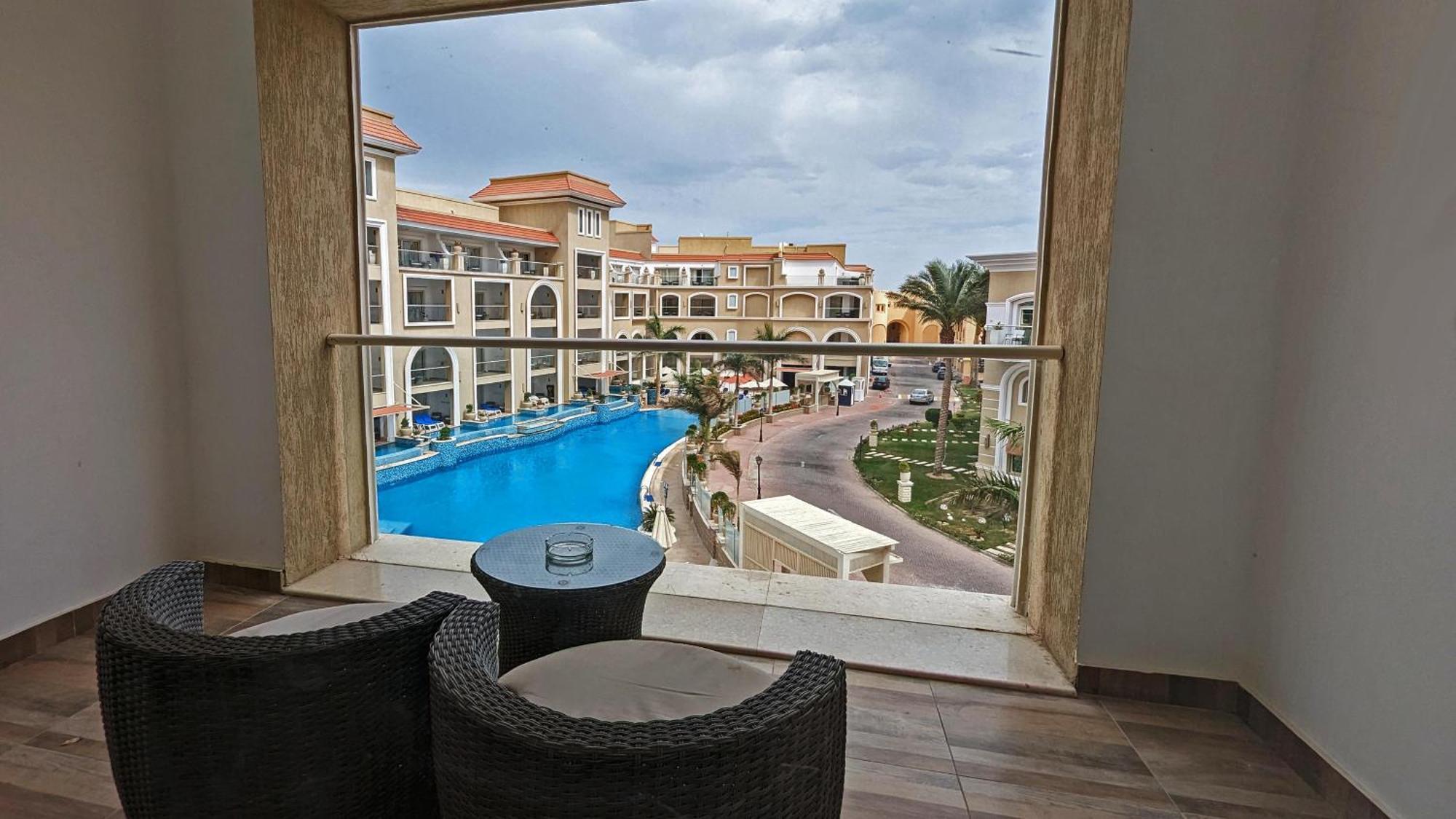 Kaisol Romance Resort Sahl Hasheesh - Adults Only ฮูร์กาดา ภายนอก รูปภาพ View from a room at the hotel