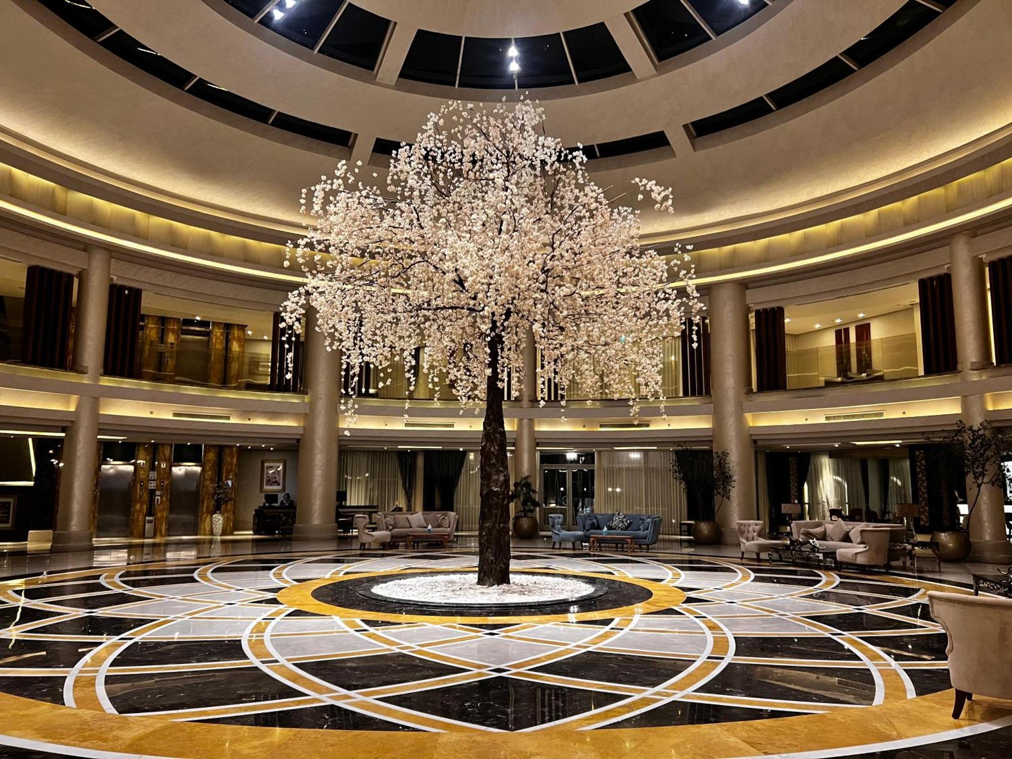 Kaisol Romance Resort Sahl Hasheesh - Adults Only ฮูร์กาดา ภายนอก รูปภาพ The lobby of the hotel